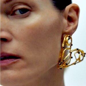 Brand new ZARA heart statement earrings